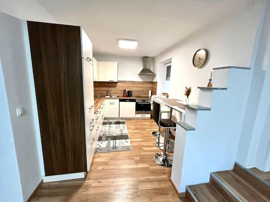Ab Apartment Moderne Zweizimmerwohnung Villach Dış mekan fotoğraf